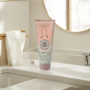 Limpiador facial aroma a Yara Kiss Beauty Limpia y brilla