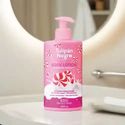 Tulipán Negro – Body Lotion Kiss Fresa y Nata (400 ml) Limpia y brilla
